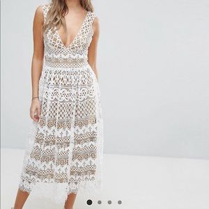 Boohoo white lace midi dress